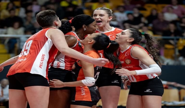 Eczacıbaşı Dynavit Final Şansını Tie-Break Setiyle Kaybetti